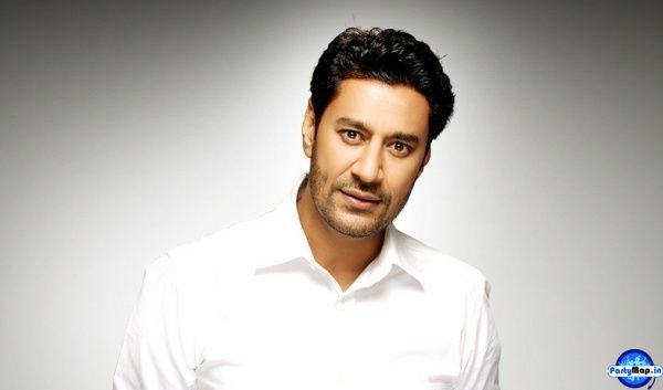Photo of Harbhajan Mann at a show
