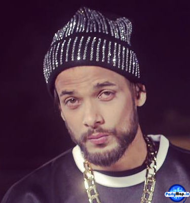 Photo of Ikka at a concert