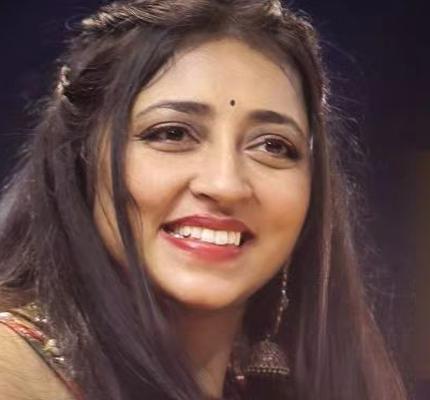 Official profile picture of Kairavi Buch Songs