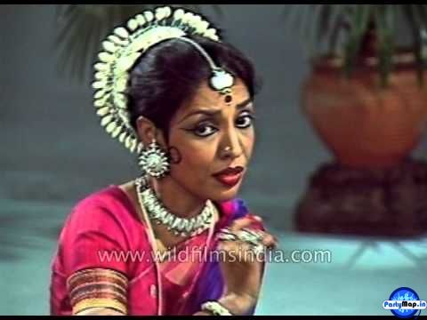 Photo of Madhavi Mudgal at a show