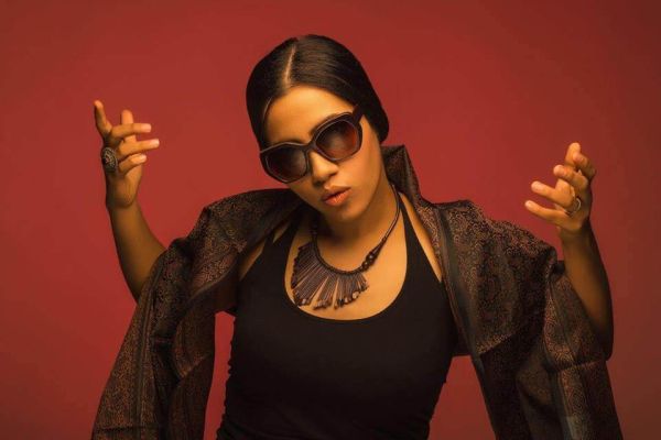 Photo of Nikhita Gandhi at an appearance