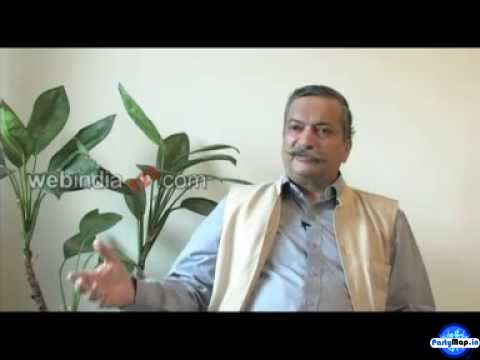 Photo of Nityanand Haldipur at a concert