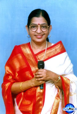 Photo of P Susheela at a show