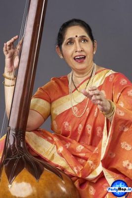 Photo of Padma Talwalkar at an appearance