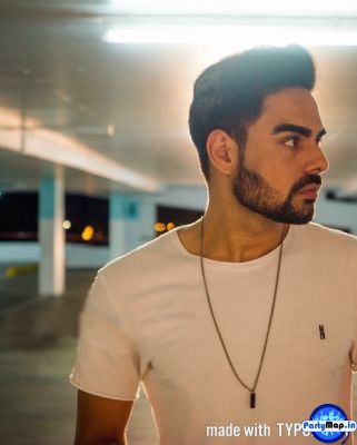 Photo of Pav Dharia at a show