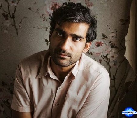 Photo of Prateek Kuhad at an appearance