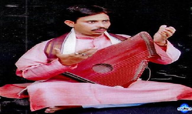 Photo of Pt Bhola Nath Mishra at a show