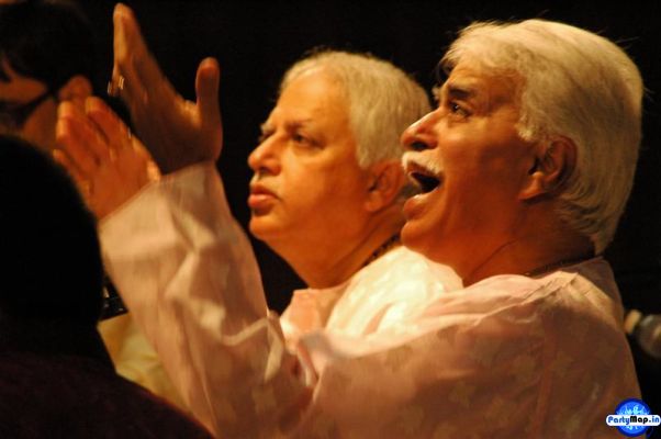 Photo of Rajan And Sajan Mishra at a concert