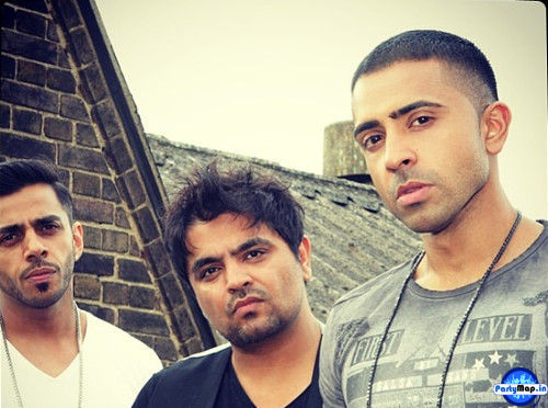 Photo of Rishi Rich at a show