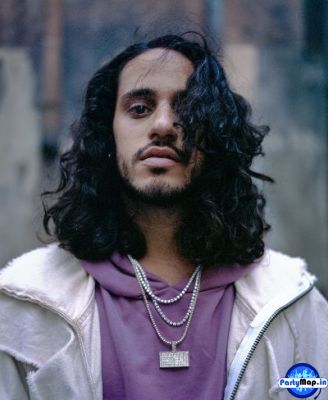 Photo of Russ at a concert