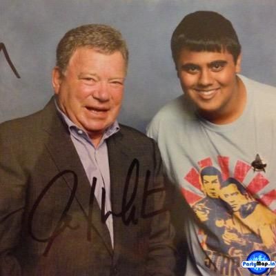 Photo of Sanjay Raina at a concert