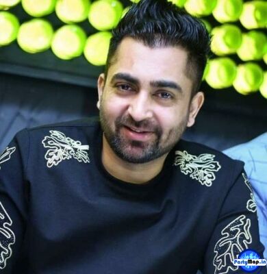Photo of Sharry Mann at an appearance