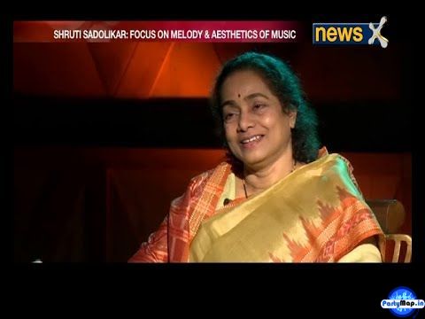 Photo of Shruti Sadolikar Katkar at an appearance