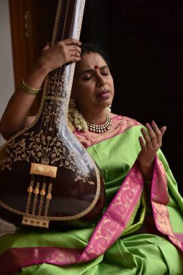 Photo of Sudha Ragunathan at an appearance