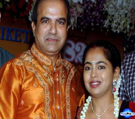 Photo of Suresh Wadkar at an appearance