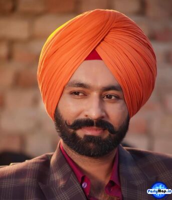 Photo of Tarsem Jassar at an appearance