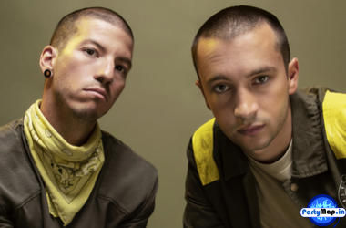 Photo of twenty one pilots at a concert