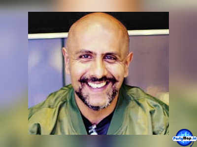 Photo of Vishal Dadlani at a concert