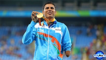 Official profile picture of Devendra Jhajaria