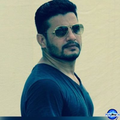 Photo of Diya Dhayal at a concert