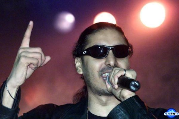 Photo of Sukhbir at a show