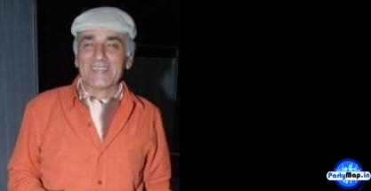 Photo of Amar Talwar at a concert