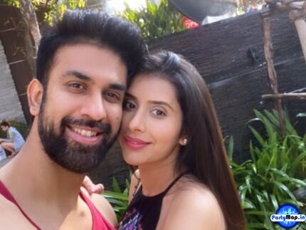 Photo of Charu Asopa at a concert