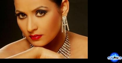 Photo of Dolly Sohi at a show