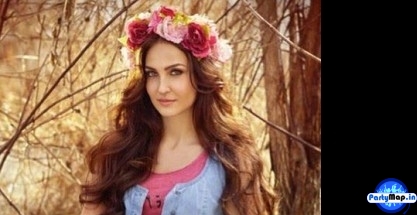 Photo of Elli Avram at a show