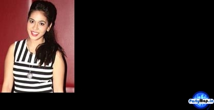 Photo of Firoza Khan at a show