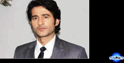 Photo of Hiten Tejwani at an appearance