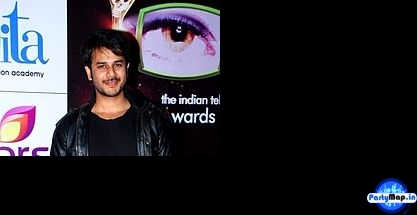 Photo of Jay Soni at a show