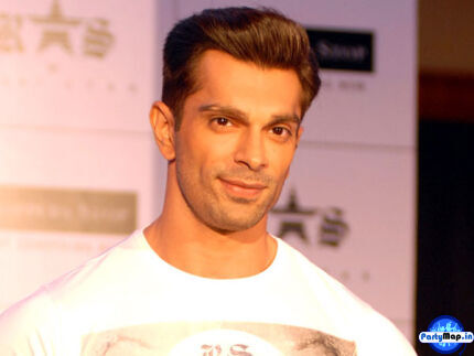 Photo of Karan Singh Grover at an appearance