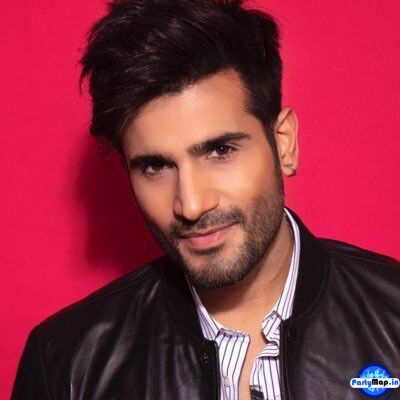 Official profile picture of Karan Tacker