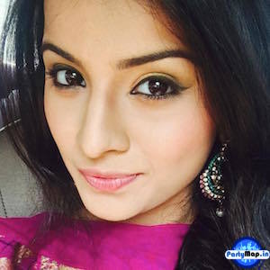 Official profile picture of Mahima Makwana