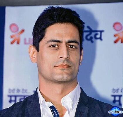 Photo of Mohit Raina at a concert