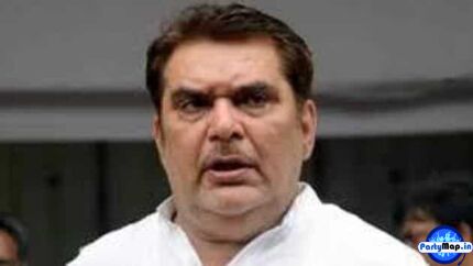 Official profile picture of Raza Murad