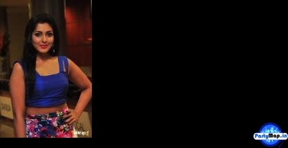 Photo of Shalini Sahut at a concert