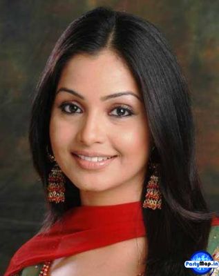 Official profile picture of Shubhangi Atre Poorey