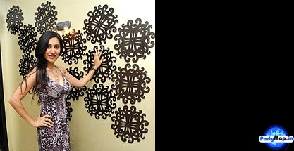 Photo of Teejay Sidhu at an appearance