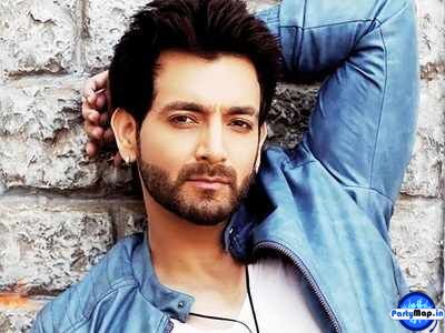 Photo of Vineet Raina at an appearance