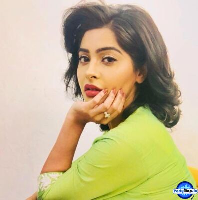 Official profile picture of Yukti Kapoor