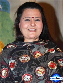 Photo of Zarina Roshan Khan at a show