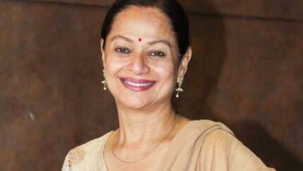 Photo of Zarina Wahab at a show