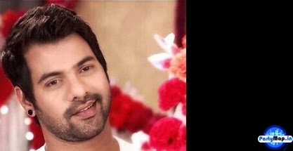 Photo of Shabbir Ahluwalia at a show